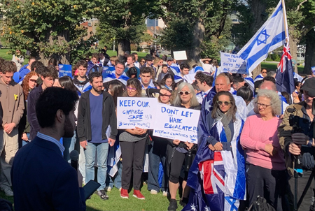 Peaceful Rally Supporting Jewish Students At Melbourne University – J-wire